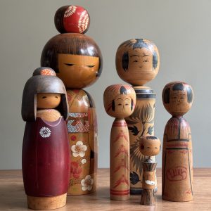 Kekke kokeshi's